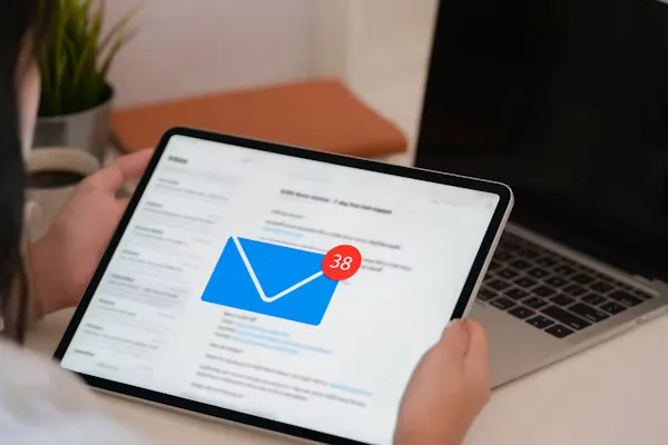 Připravené šablony e-mailů - automatické notifikace a potvrzení